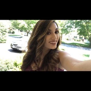 Meet your Posher, Emily